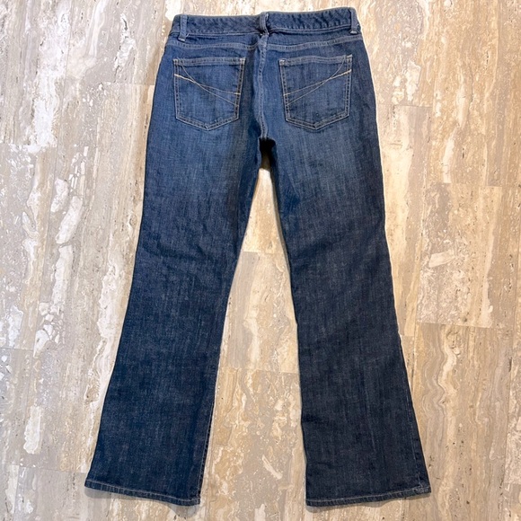 Ladies Gap Jeans Curvy Flare Dark Ink Wash. - Picture 3 of 11